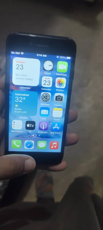 Apple iPhone 7