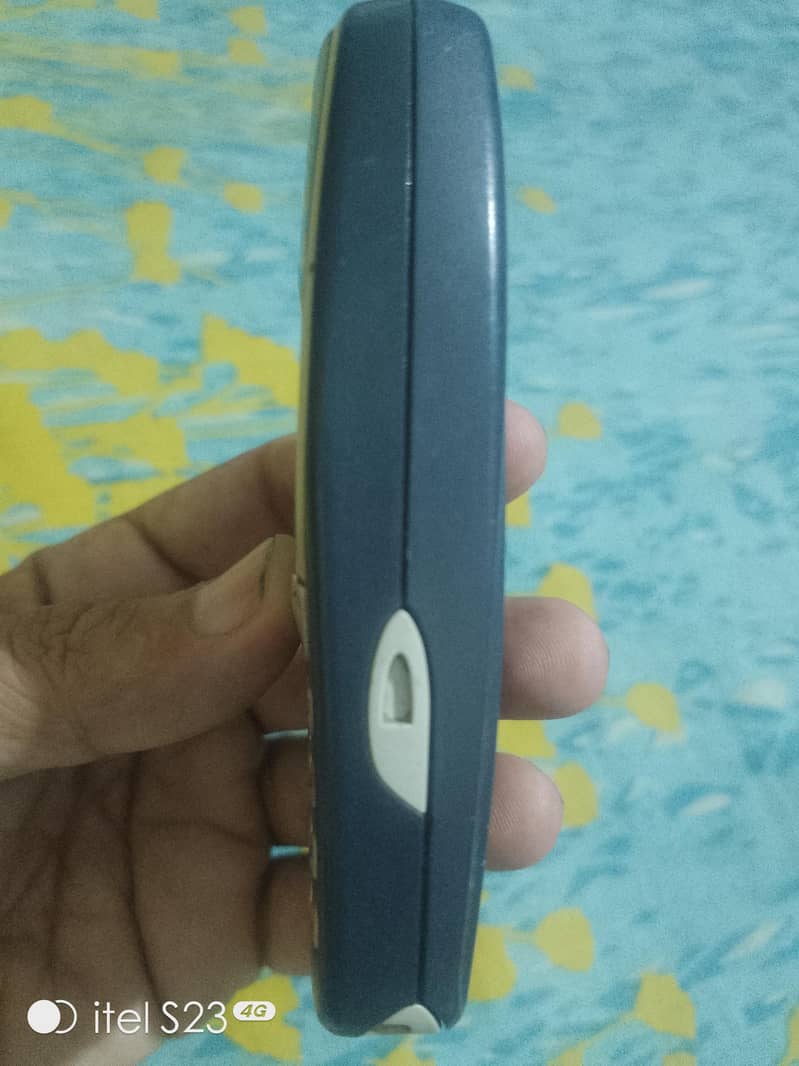 Nokia 3310 1