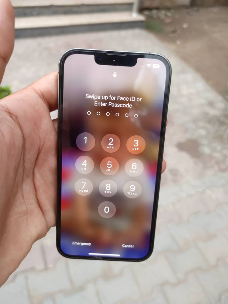 Iphone 13 Pro JV 1