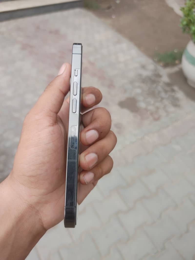 Iphone 13 Pro JV 6