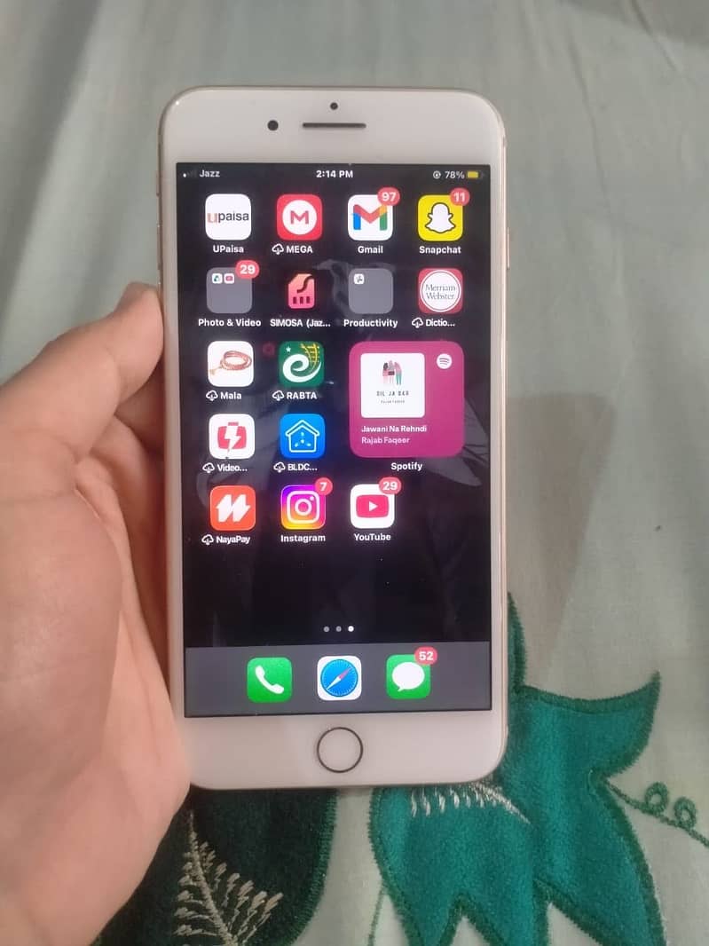 Apple iPhone 8 Plus 1