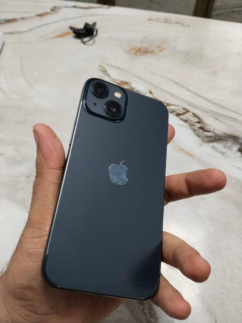 Apple iPhone 13 1