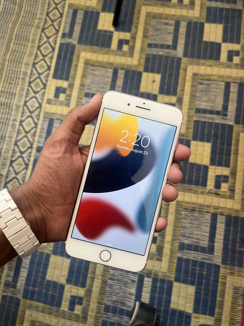Apple iPhone 7 Plus 4