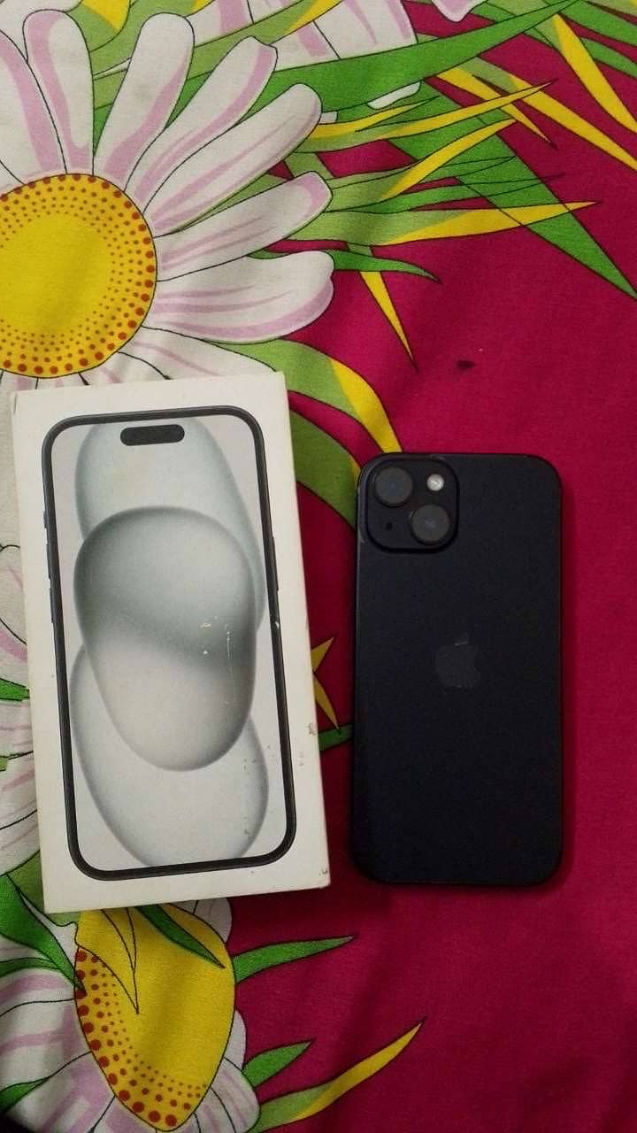 Apple iPhone 15 2