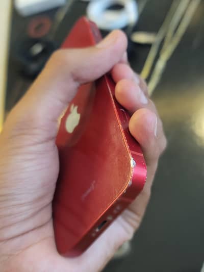 Apple iPhone 13 mini