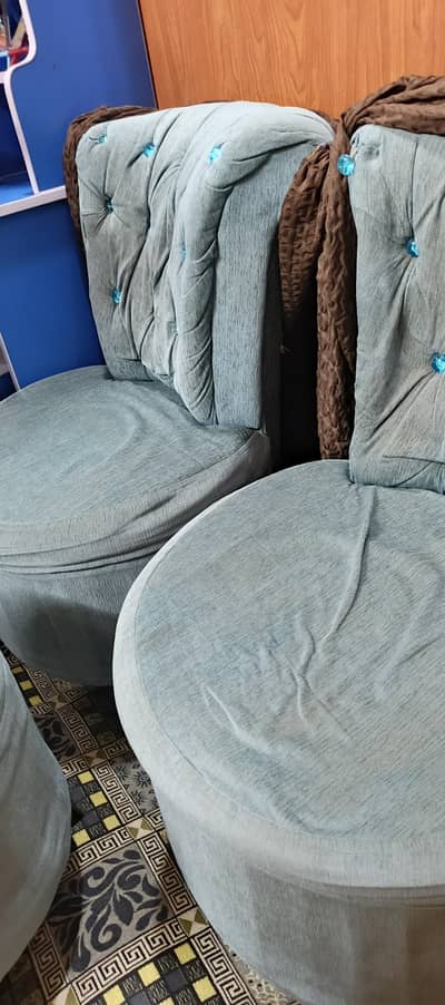 Beautiful 2-Seater Sofa Set with Round Ottoman