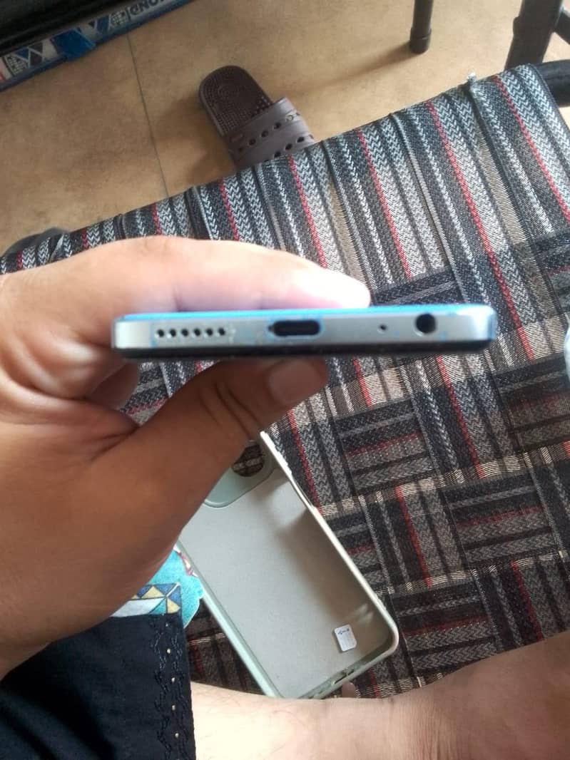 Samsung Mobile Note20 Plus 1