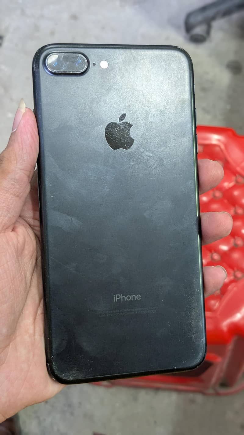 Apple iPhone 7 Plus 0