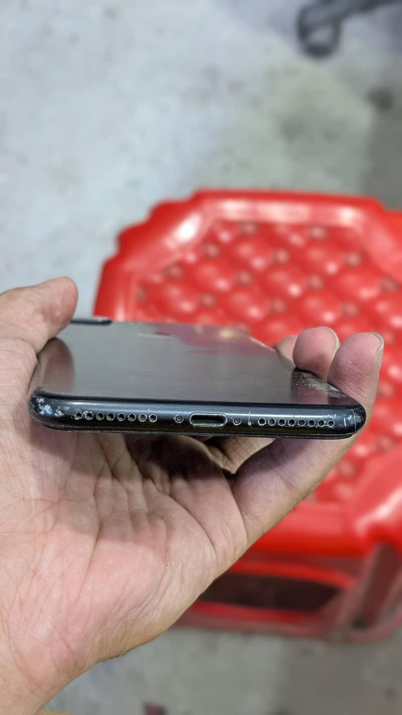 Apple iPhone 7 Plus 2