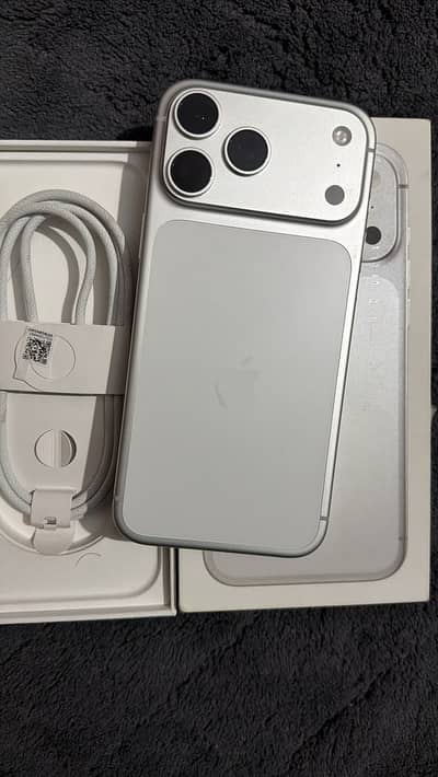 iPhone 17 Pro Max JV 256GB – Silver