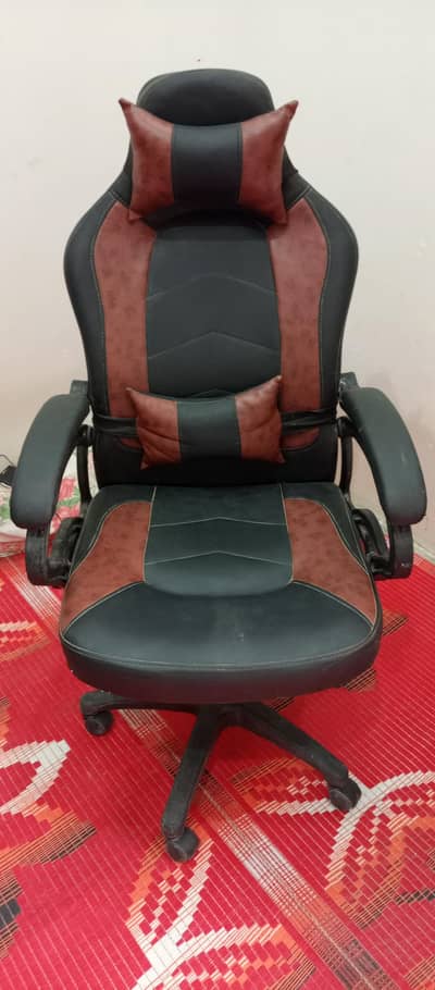Gaming/Office Chair – Black & Red, Premium Look
