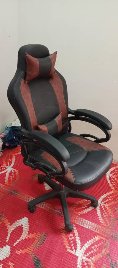 Gaming/Office Chair – Black & Red, Premium Look