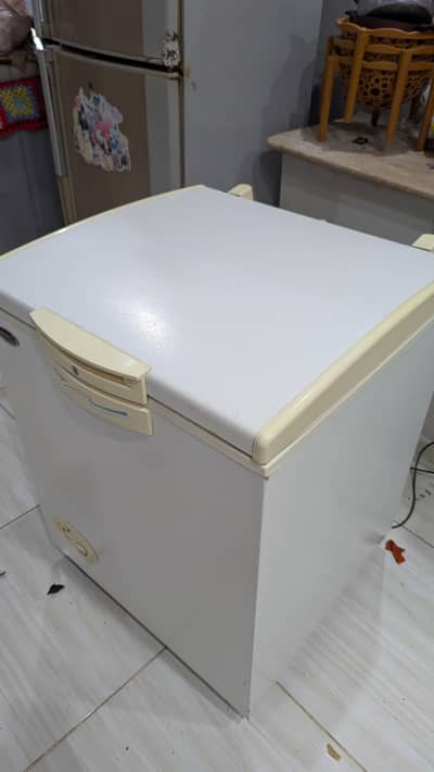 waves freezers in very good condition 10/9 1 door