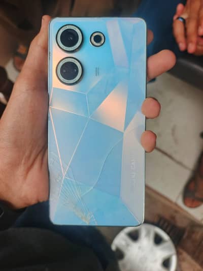 Tecno CAMON 20