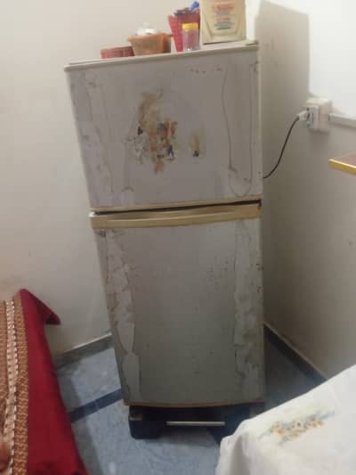Dawlance fridge for sale