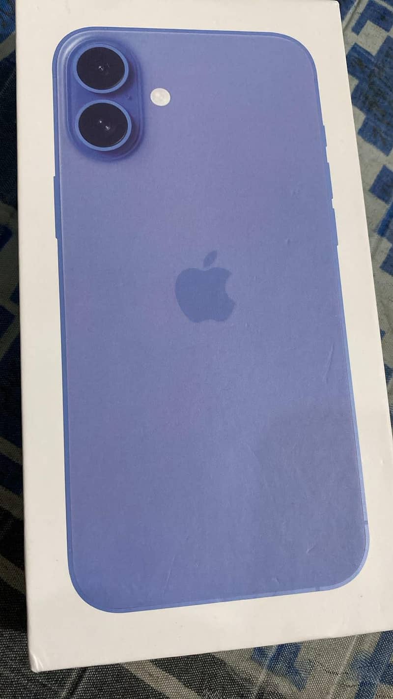 Apple iPhone 16 14