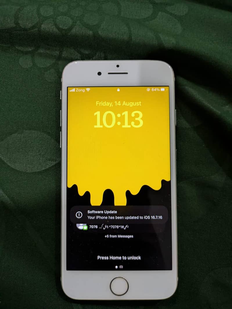 Apple iPhone 8 2