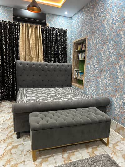 King size bed