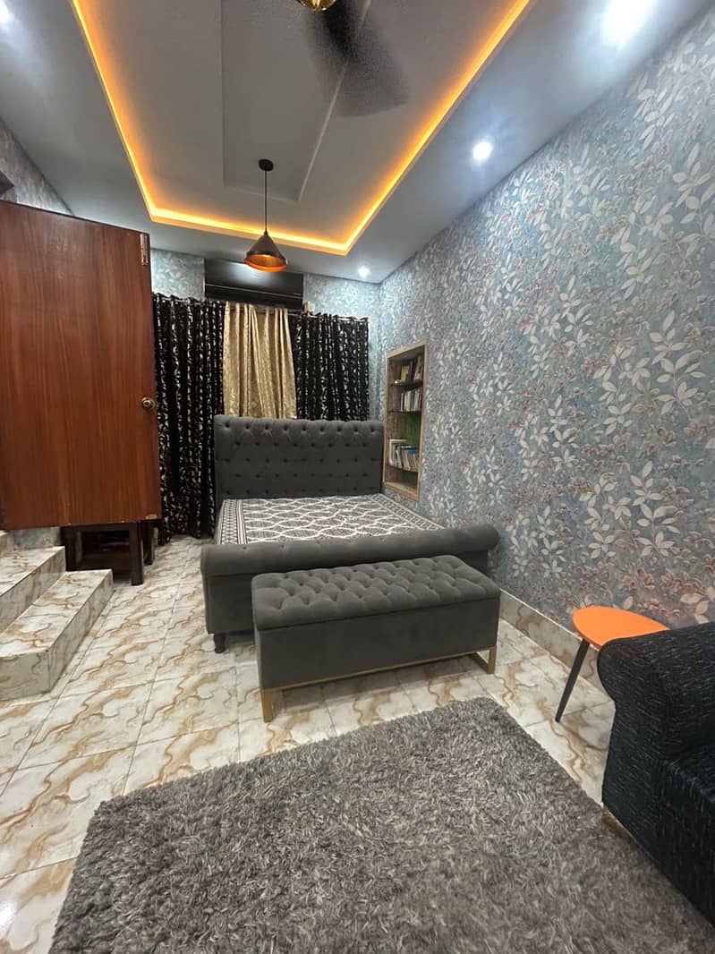 King size bed 2