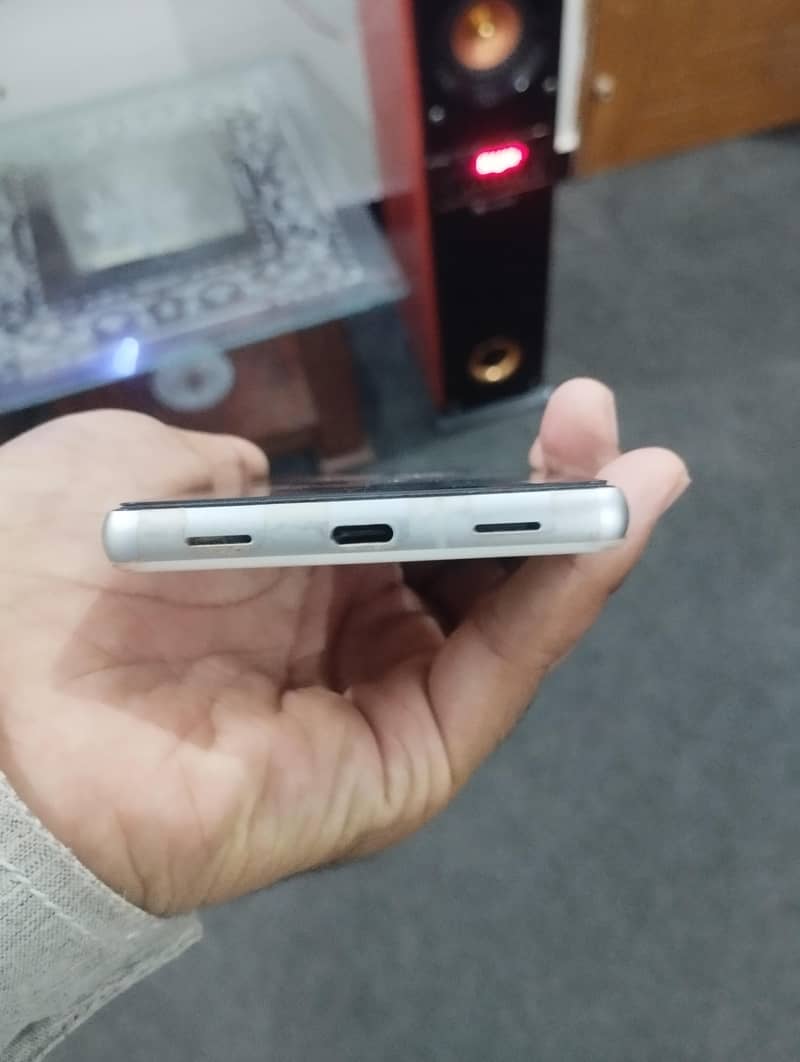 Google Pixel 7a 1