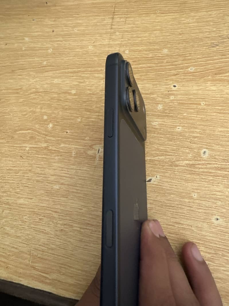 Apple iPhone 17 Pro Max 2