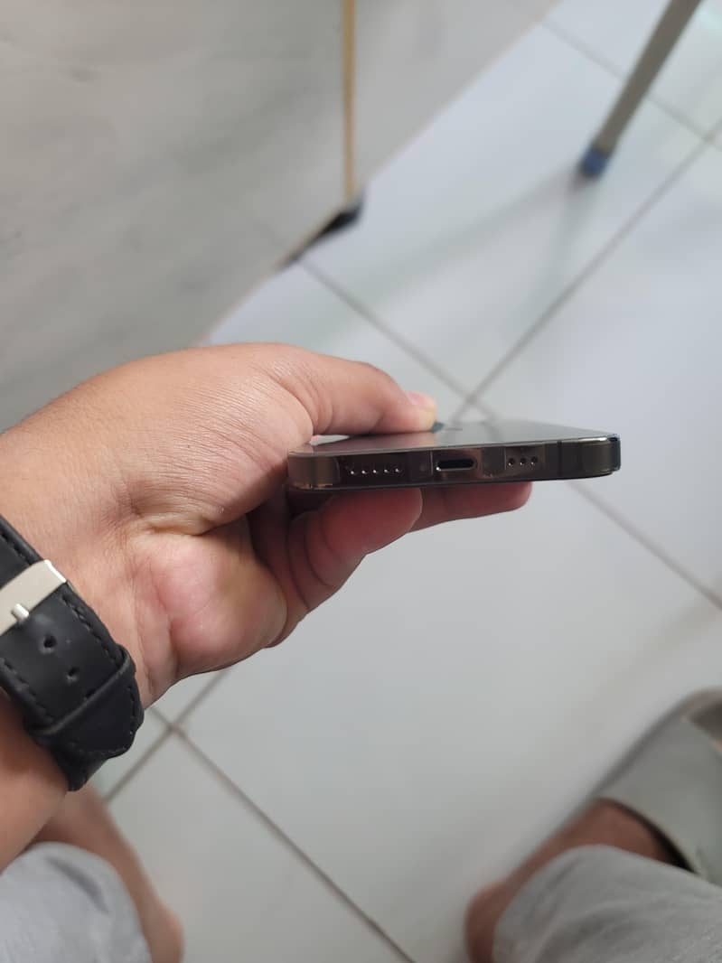 Apple iPhone 13 Pro 6