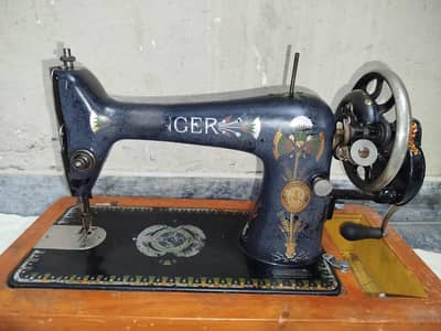 91 years old made by UK ( Britain ) original singer 100% geniune