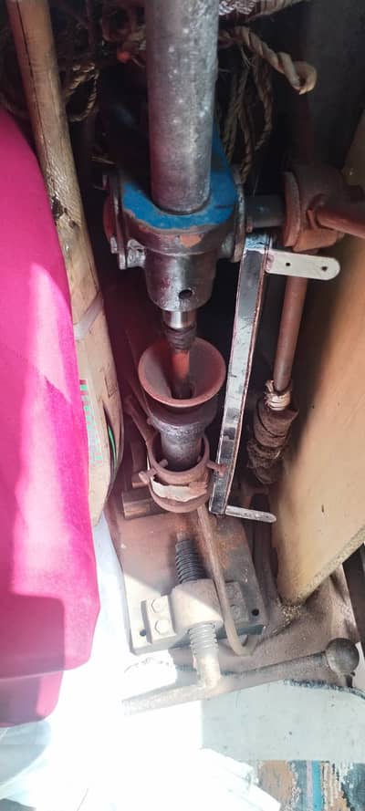 Hand molding Machine