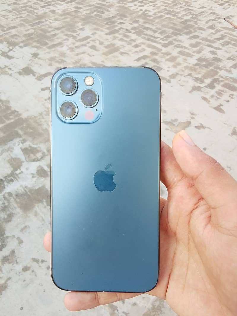 Apple iPhone 12 Pro 4