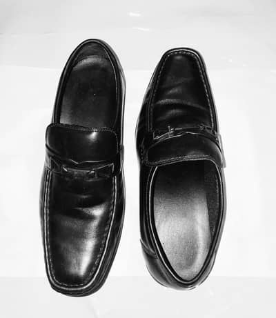 Pure leather 100%