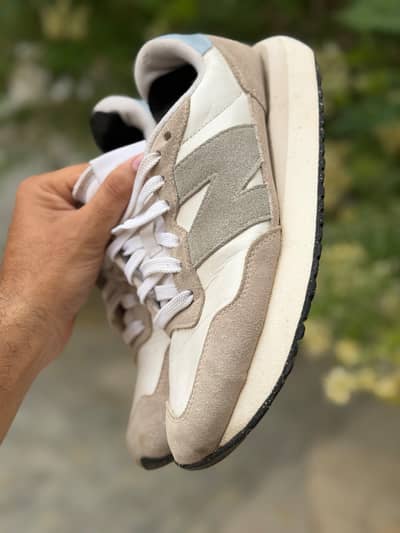 New Balance The Intelligent Choice 237 (Unisex)