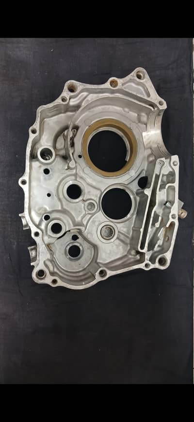 Honda 125 Geniune AHL Crank Case (Oil Palla)