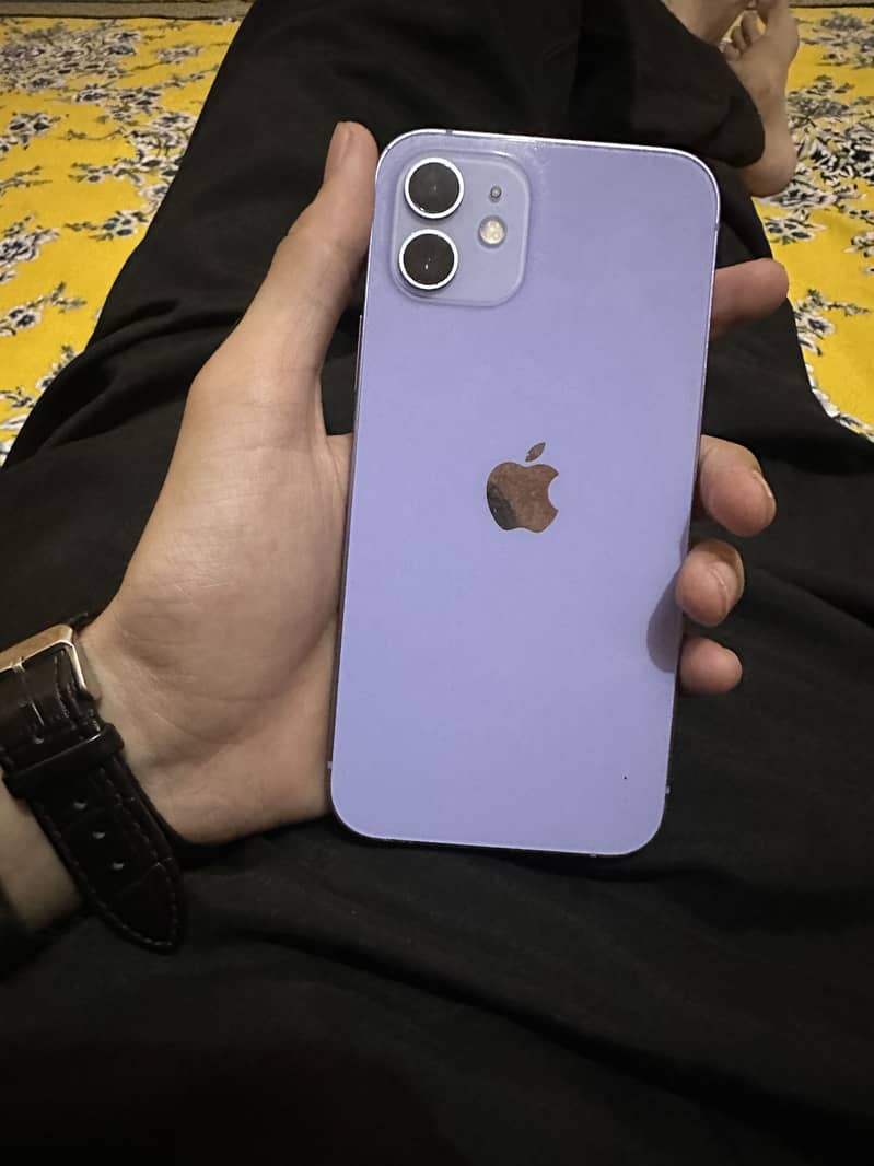 Apple iPhone 12 5
