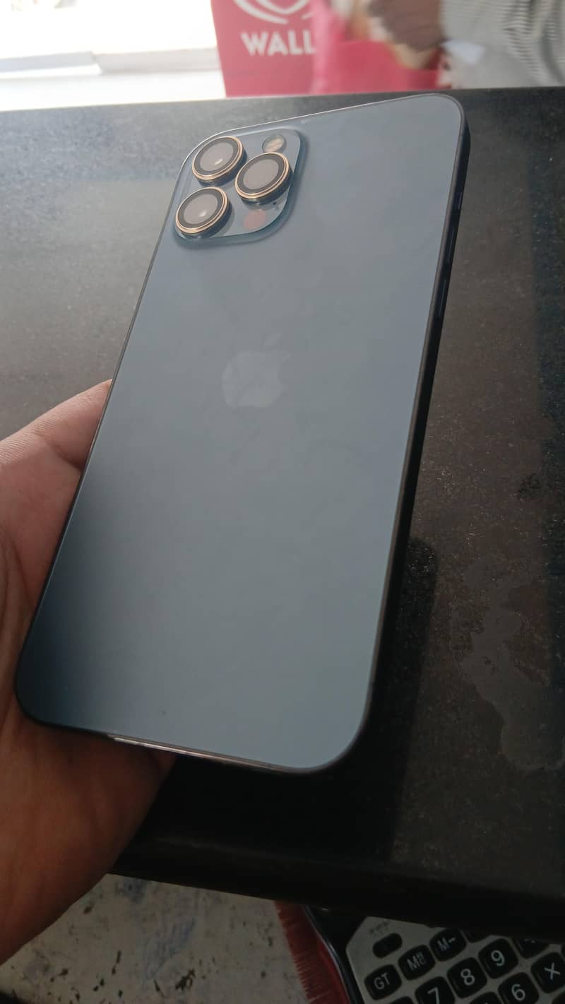 Apple iPhone 12 Pro Max 3