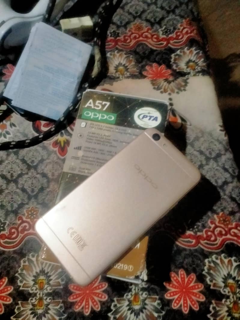 OPPO A57 1