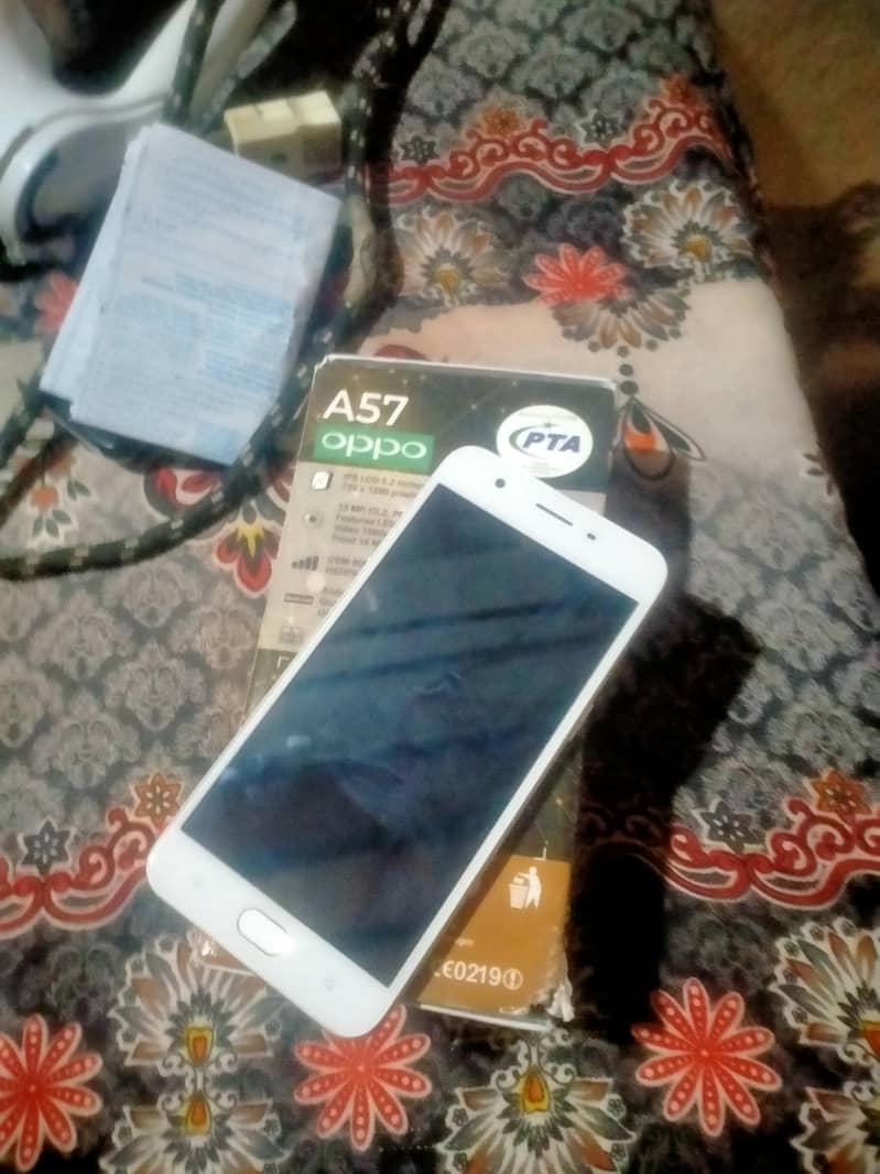 OPPO A57 2