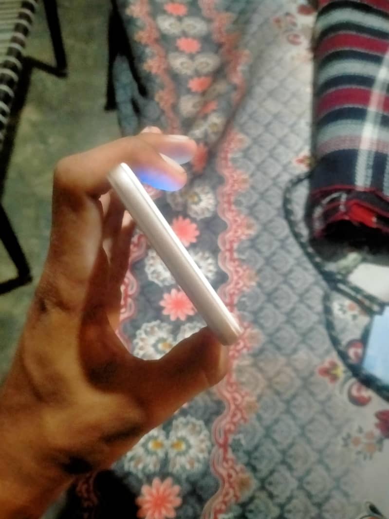OPPO A57 3