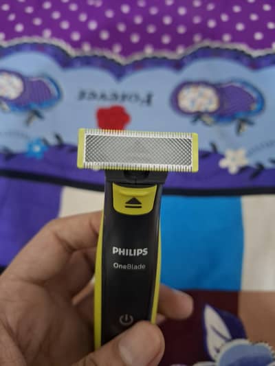 Philips OneBlade QP2824/10 Hybrid Trimmer & Shaver (Barely Used)