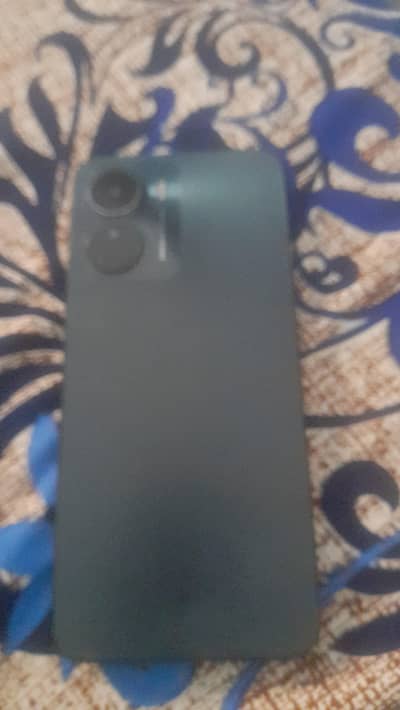 Vivo Y16