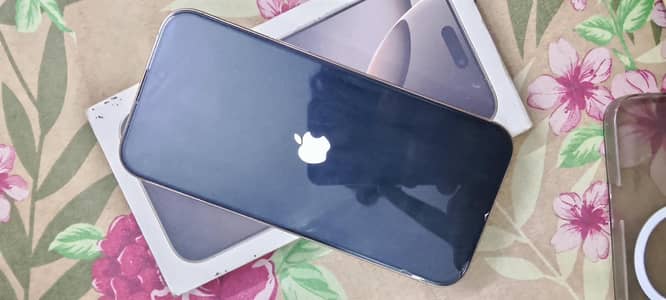 Apple iPhone 16 Pro Max