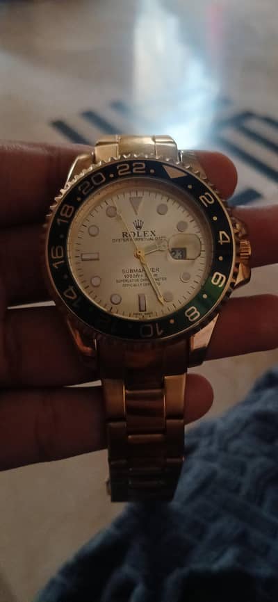 premium barnded watch 50% discount.