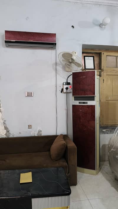 Korean Imported Ac with Floor and Split in One OutDoor