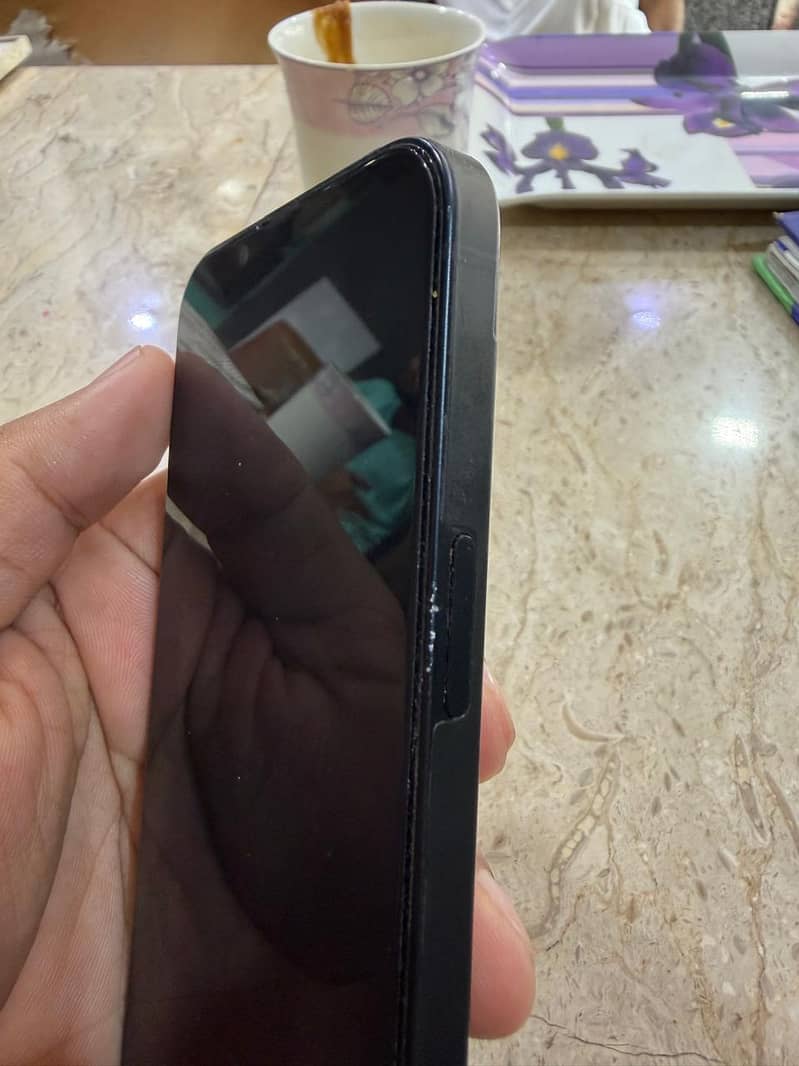 Apple iPhone 14 2