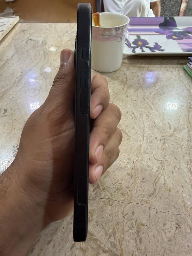 Apple iPhone 14 5