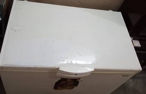 Waves Single Door Deep Freezer