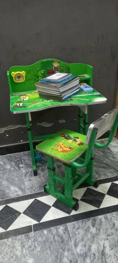 Kids Study Table