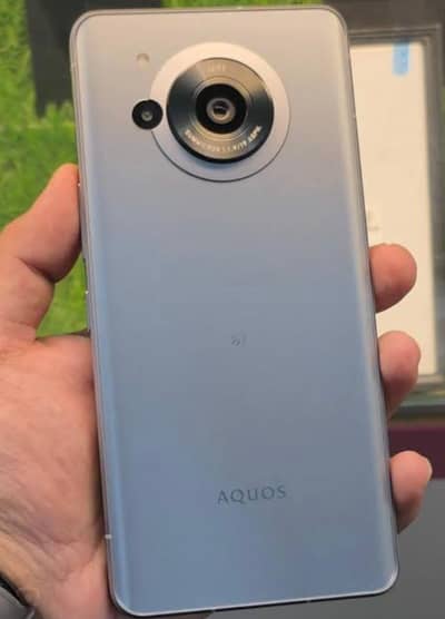Sharp Aquos Sense7 plus