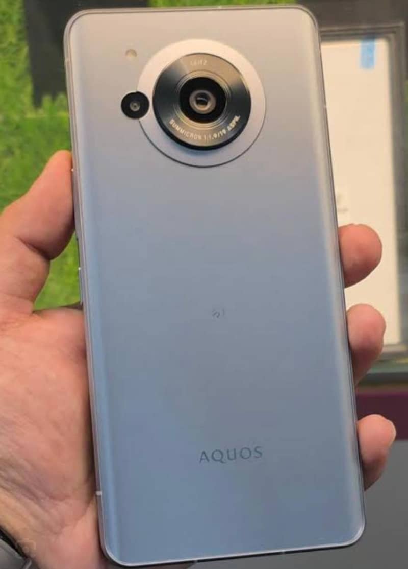 Sharp Aquos Sense7 plus 0