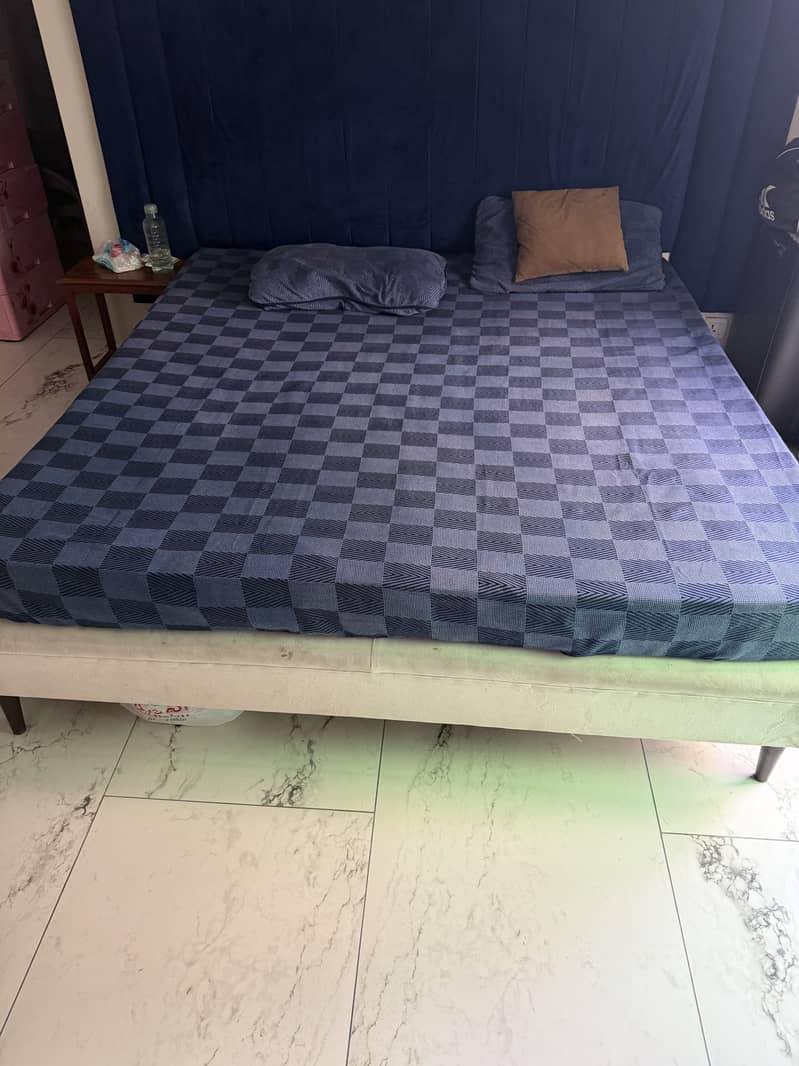 Bed available 0