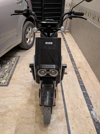 evee mito Good condition 03234353832